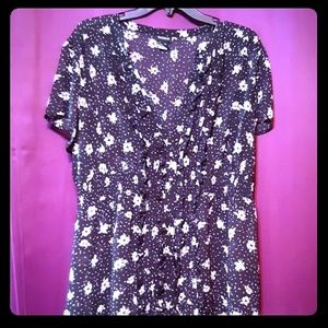 🖤🖤Torrid Floral Blouse-Size 1🖤🖤